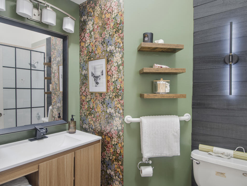 SARATOGA AT ROYAL PALM 1 - Residential