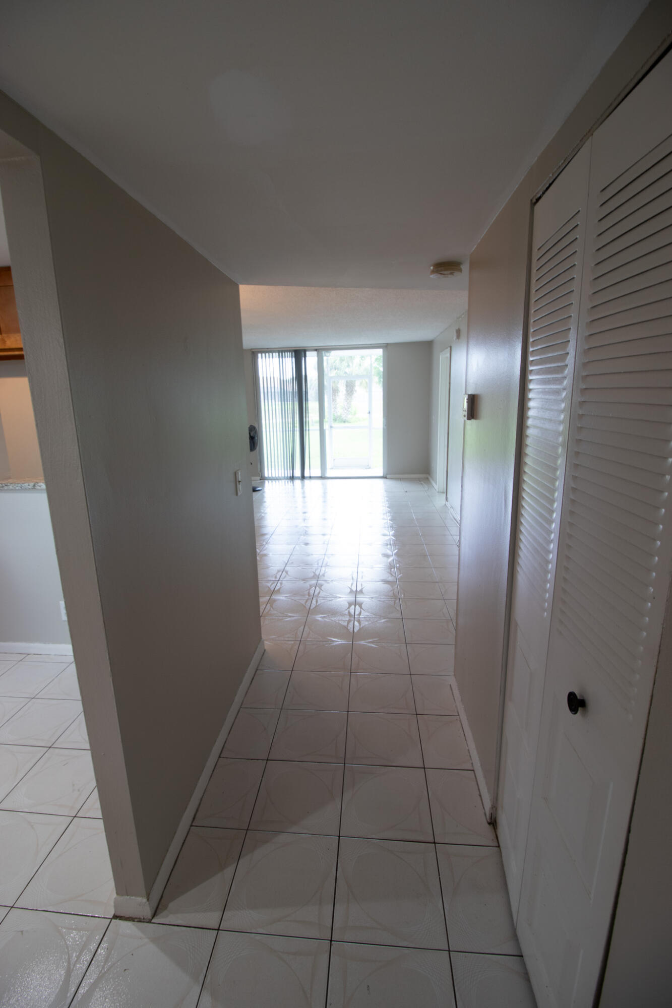 SUNRISE LAKES 126 CONDO - Residential
