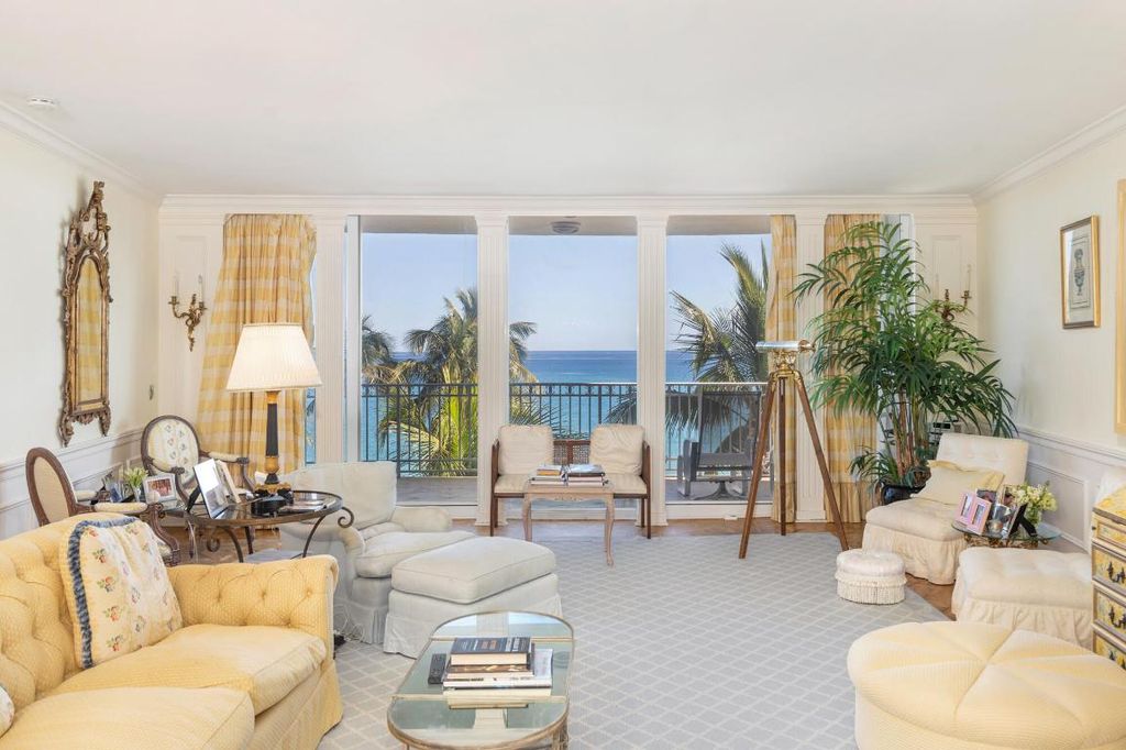 Photo of 100 Royal Palm Way #4-A, Palm Beach, FL 33480 (MLS # R11153659)