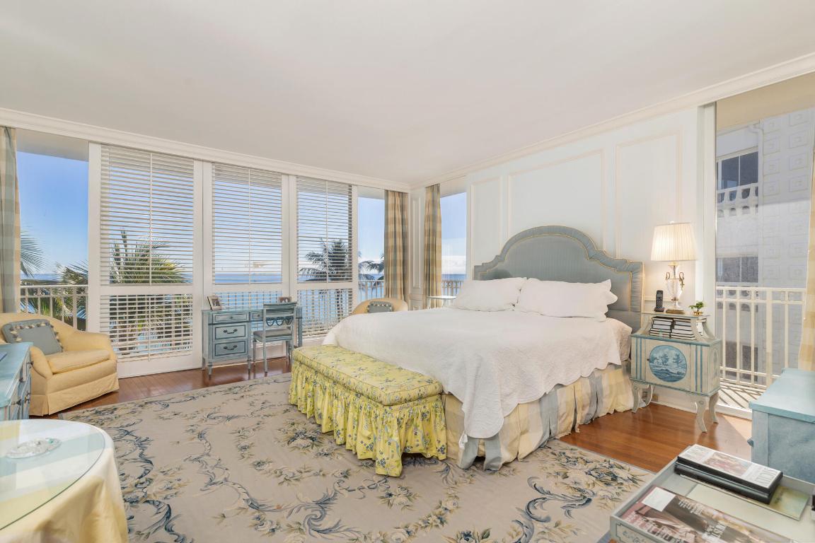 ONE ROYAL PALM - Residential