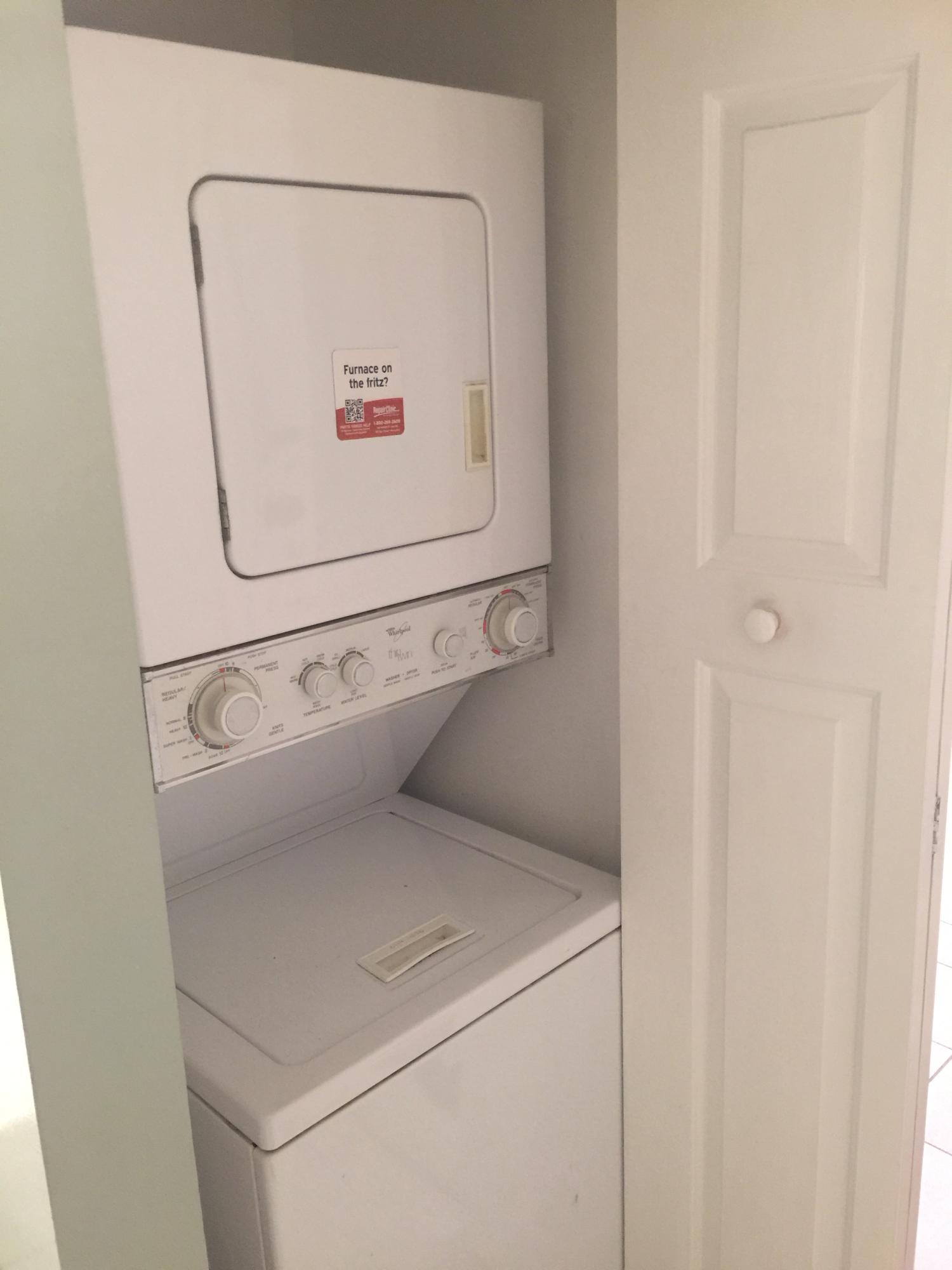 MANORS OF INVERRARY I-5 - Residential Lease