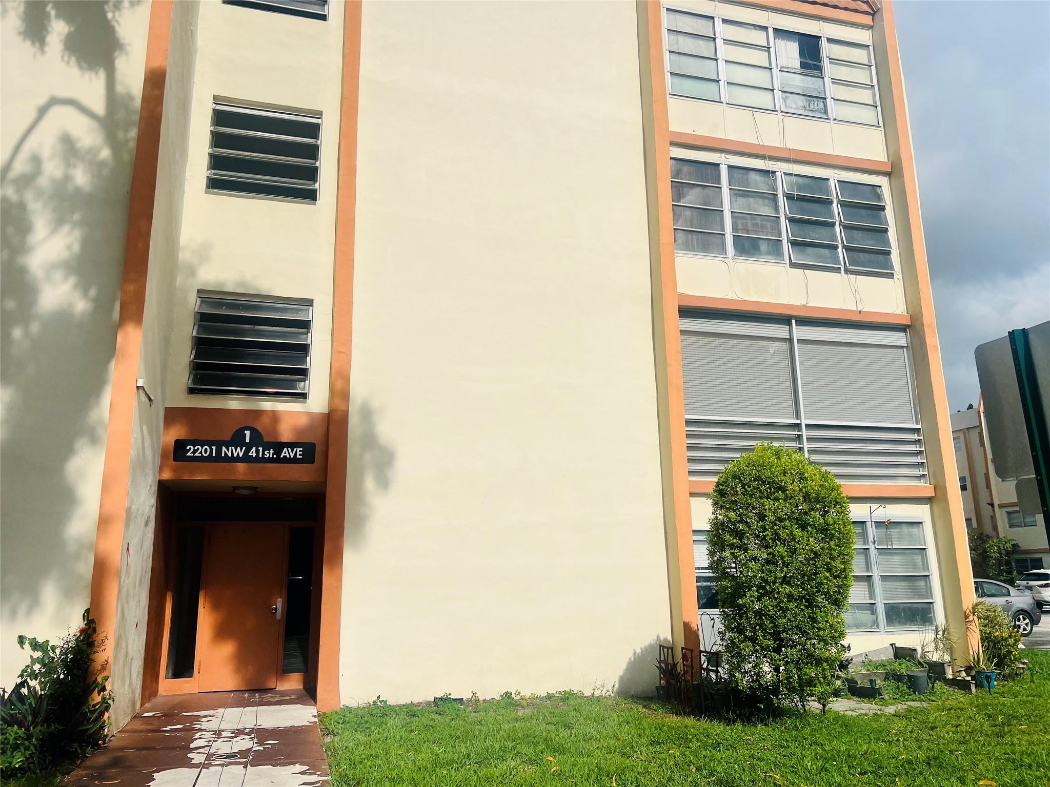 2201 NW 41st Ave 203