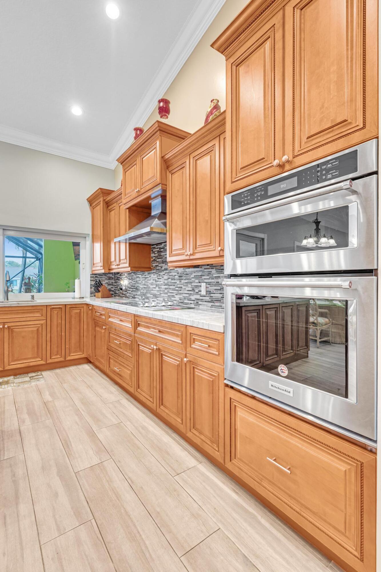 JACARANDA LAKES SECTION ELEVEN - Residential