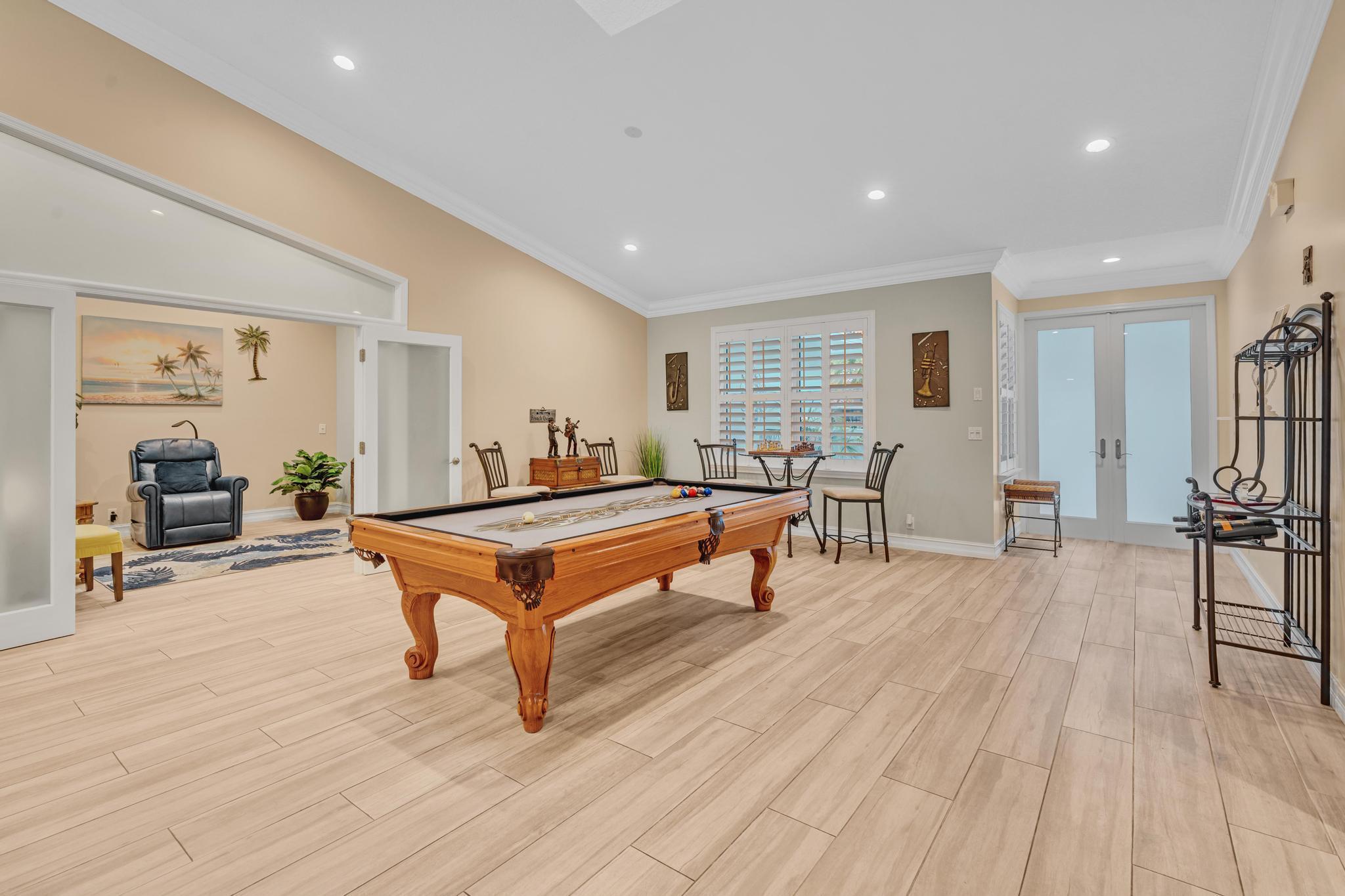 JACARANDA LAKES SECTION ELEVEN - Residential