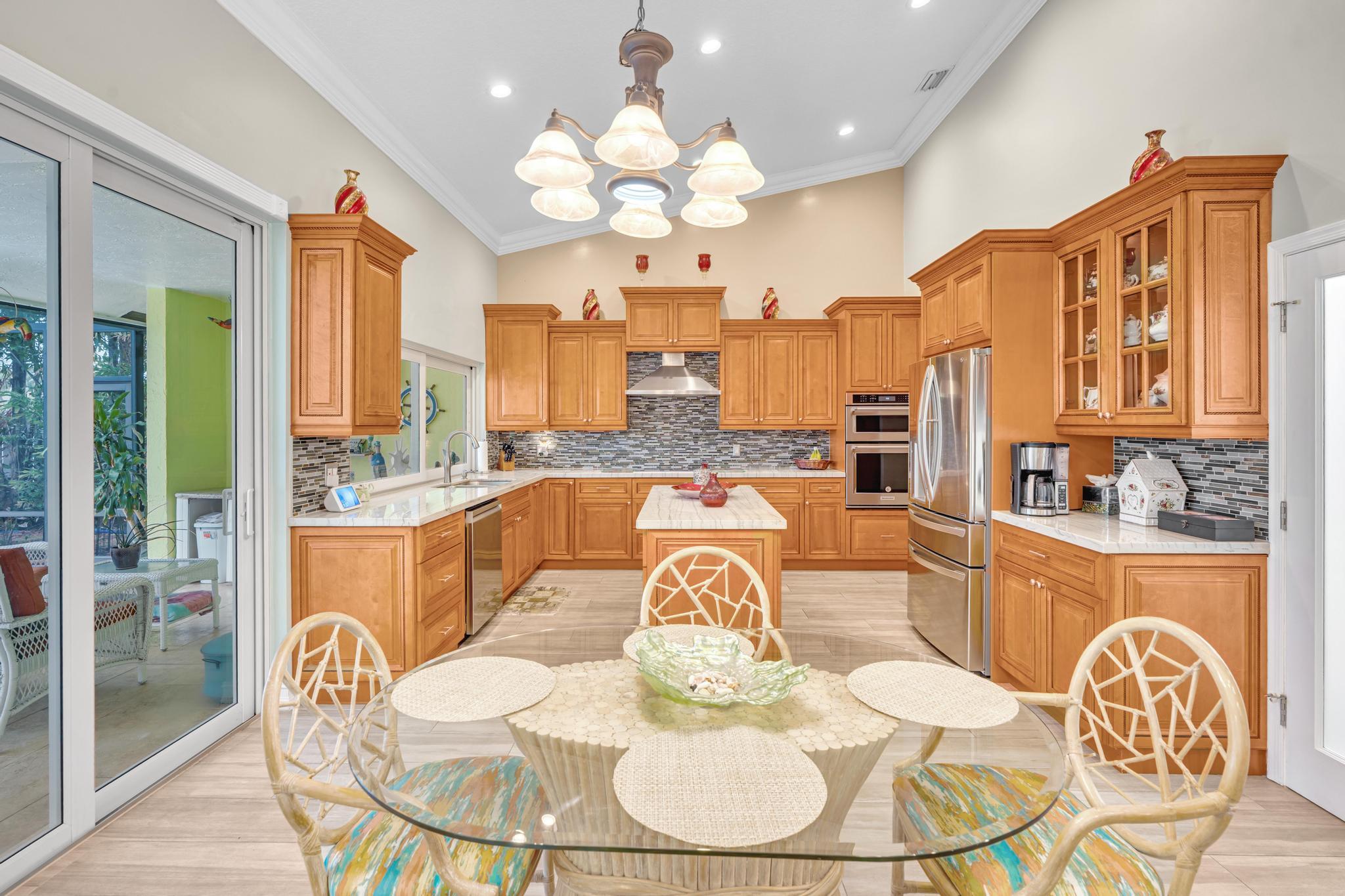 JACARANDA LAKES SECTION ELEVEN - Residential