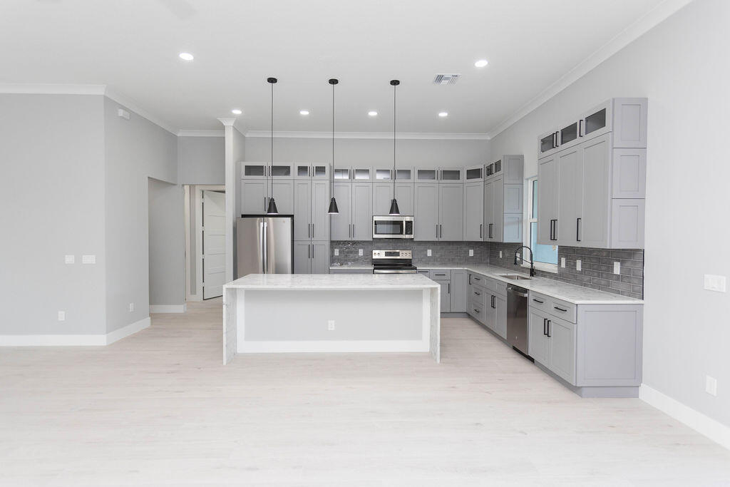 PORT ST LUCIE SECTION 33 - Residential