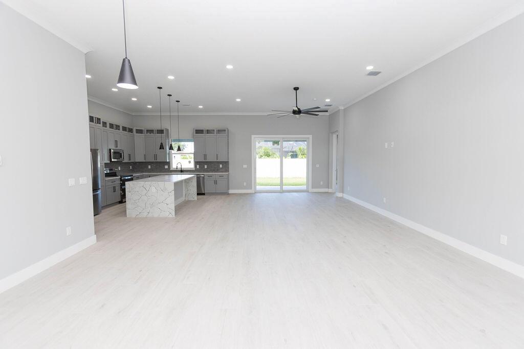 PORT ST LUCIE SECTION 33 - Residential