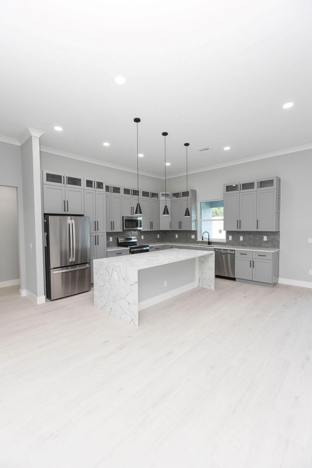 PORT ST LUCIE SECTION 33 - Residential