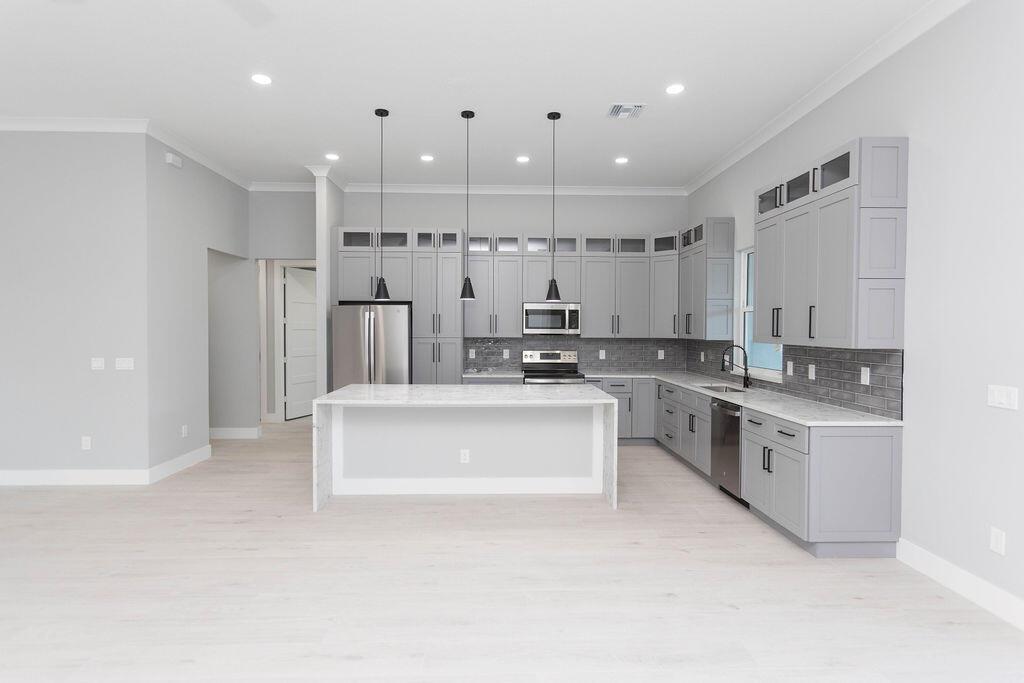 PORT ST LUCIE SECTION 33 - Residential