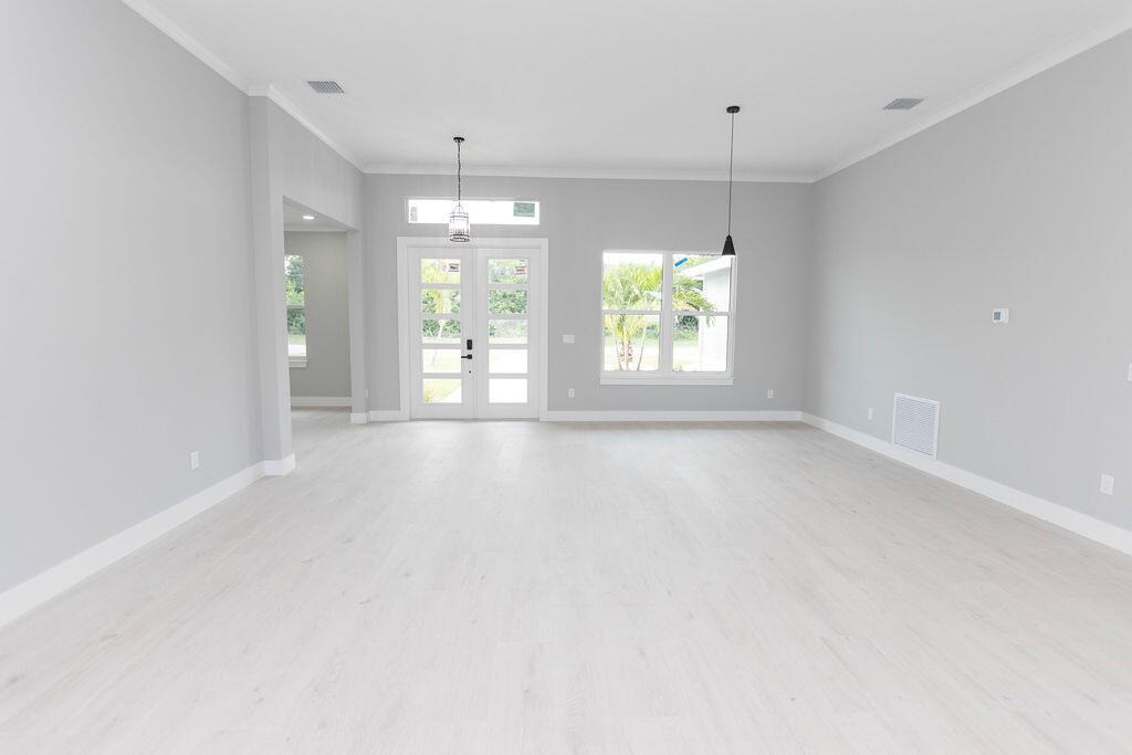 PORT ST LUCIE SECTION 33 - Residential