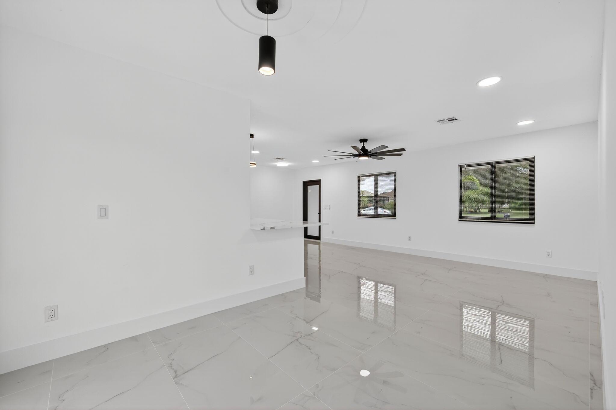 PORT ST LUCIE SECTION 13 - Residential