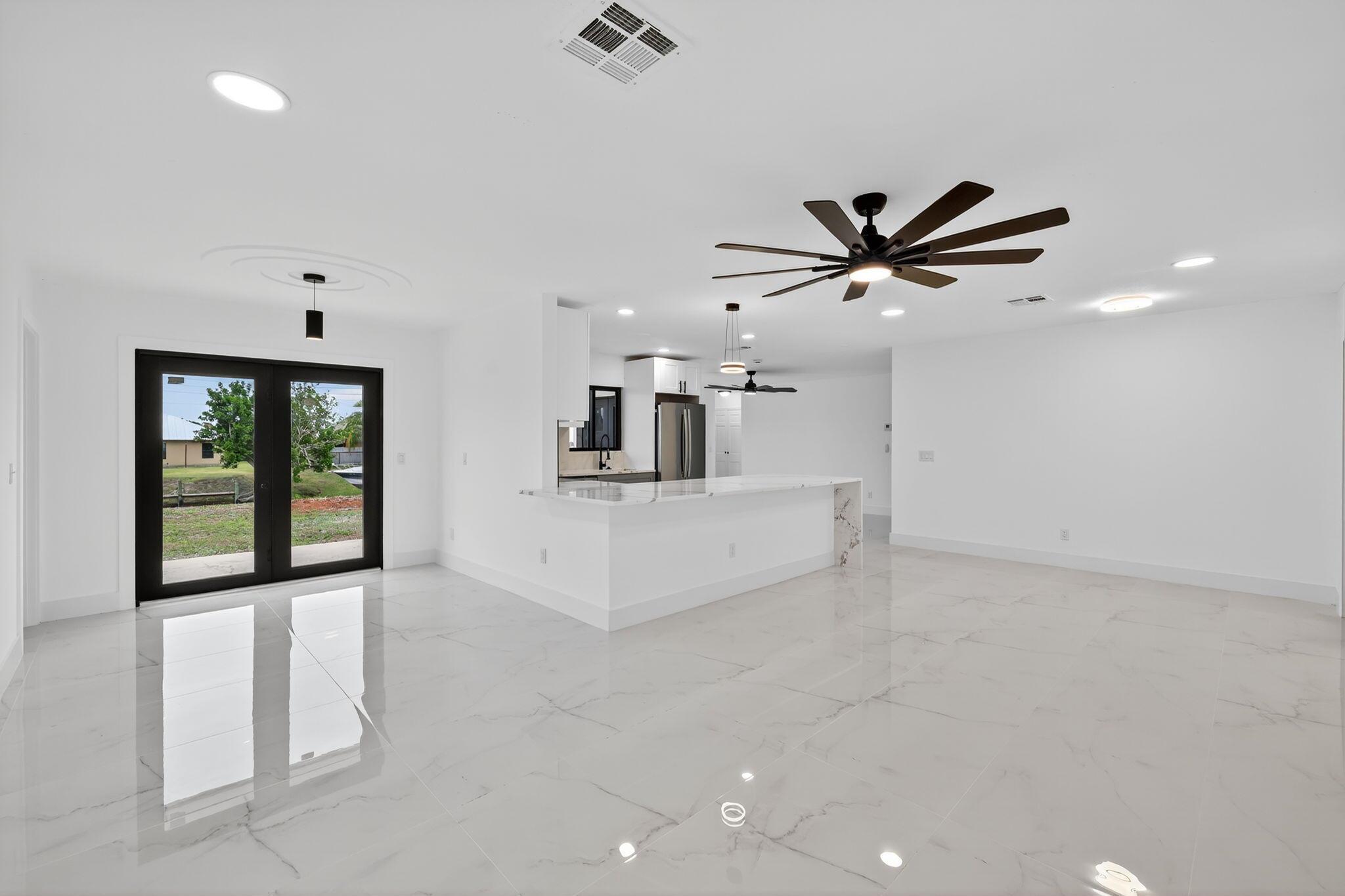 PORT ST LUCIE SECTION 13 - Residential