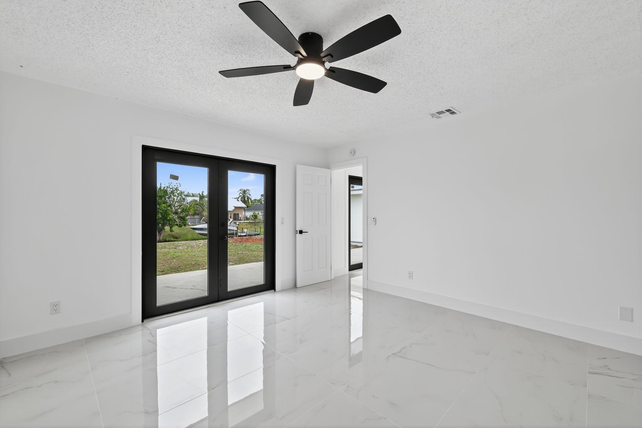 PORT ST LUCIE SECTION 13 - Residential