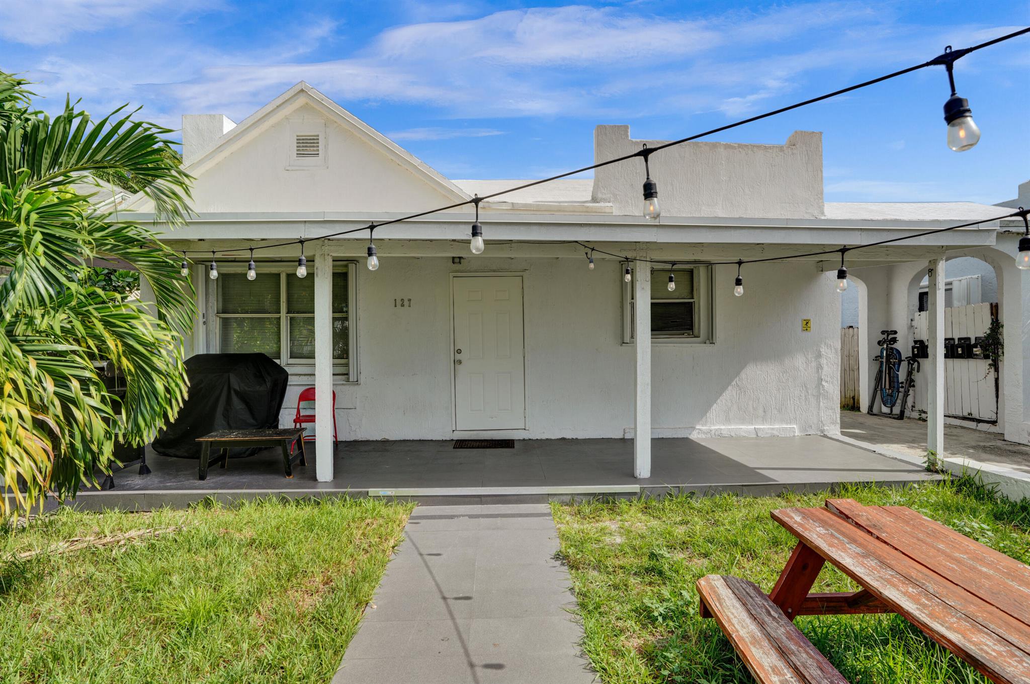 127 NW 47th Terrace