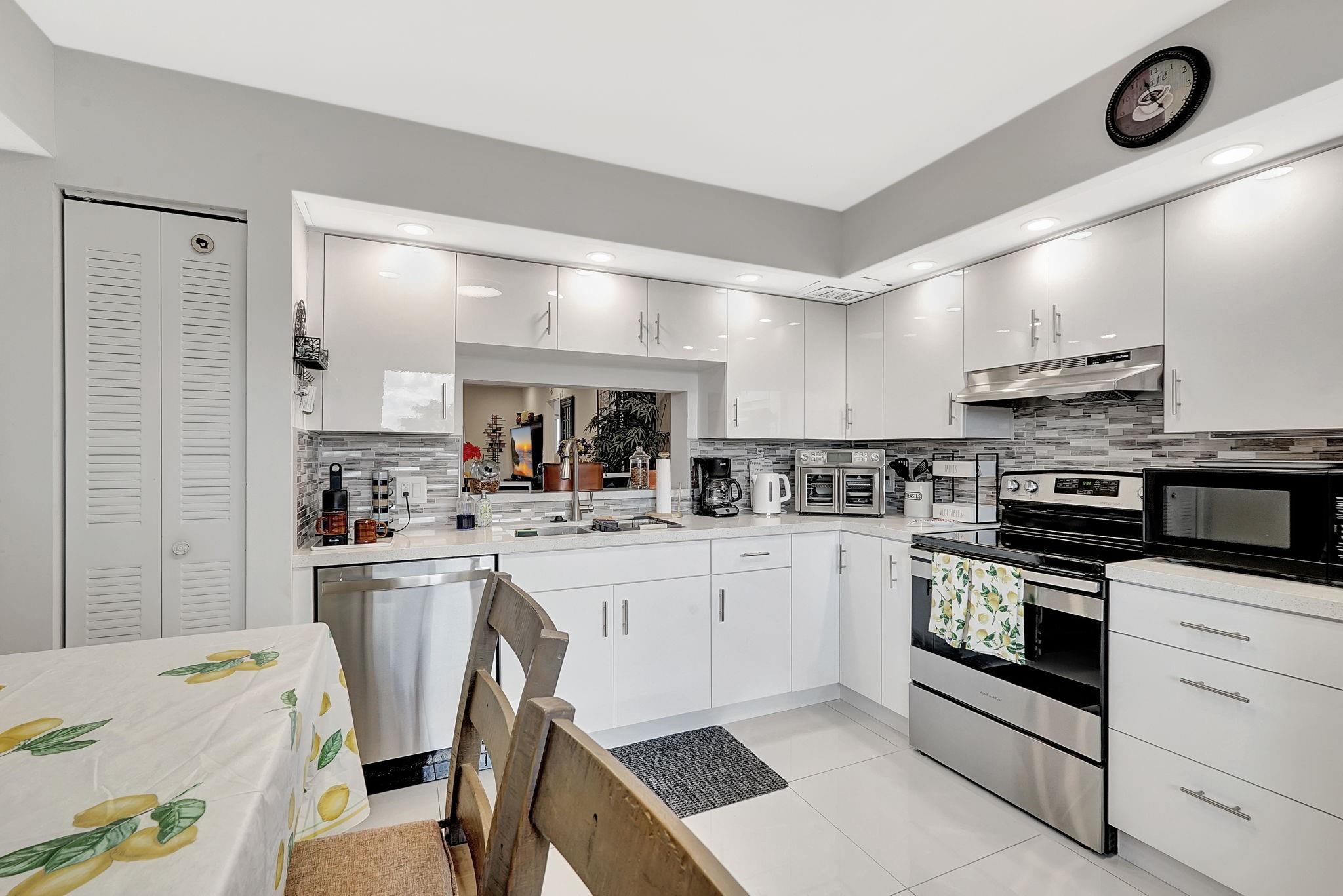 Cambridge IV - Residential