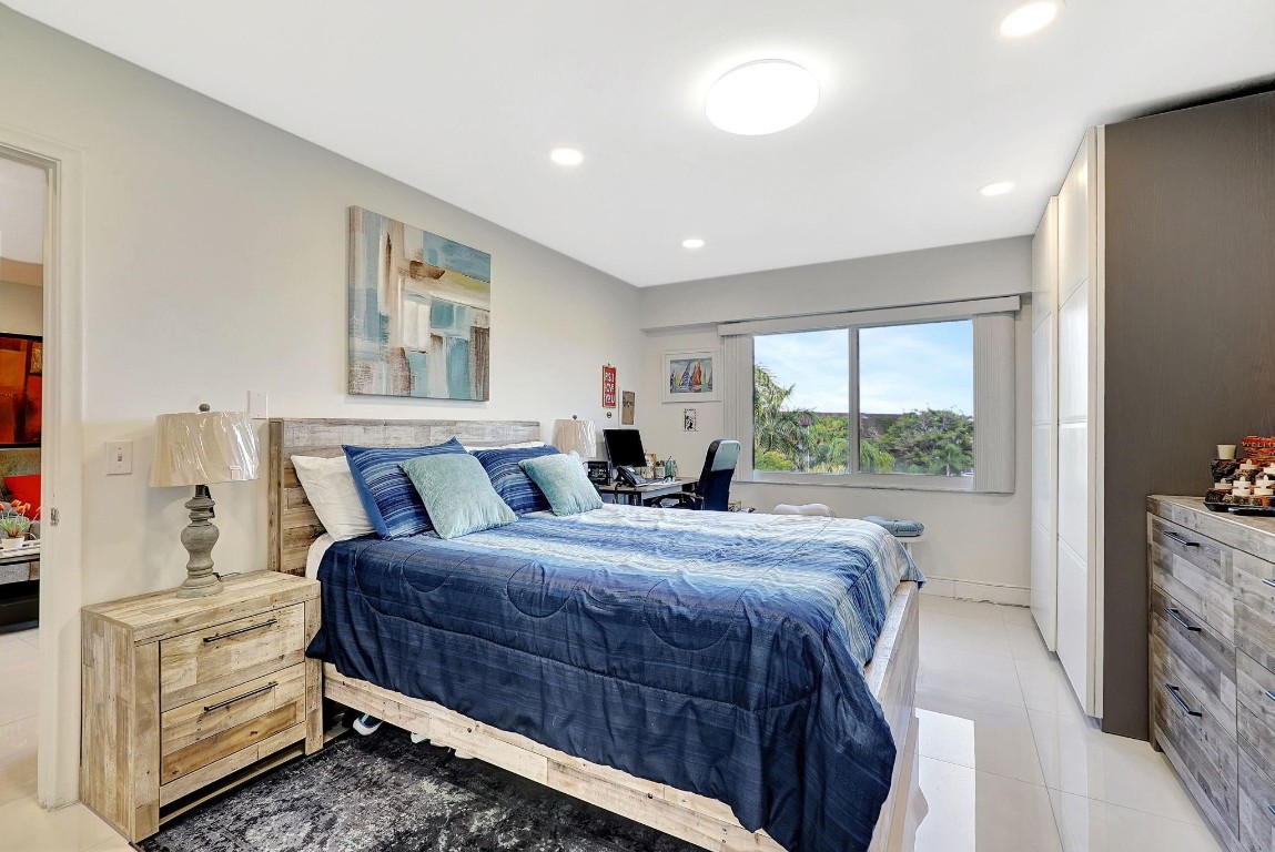 Cambridge IV - Residential