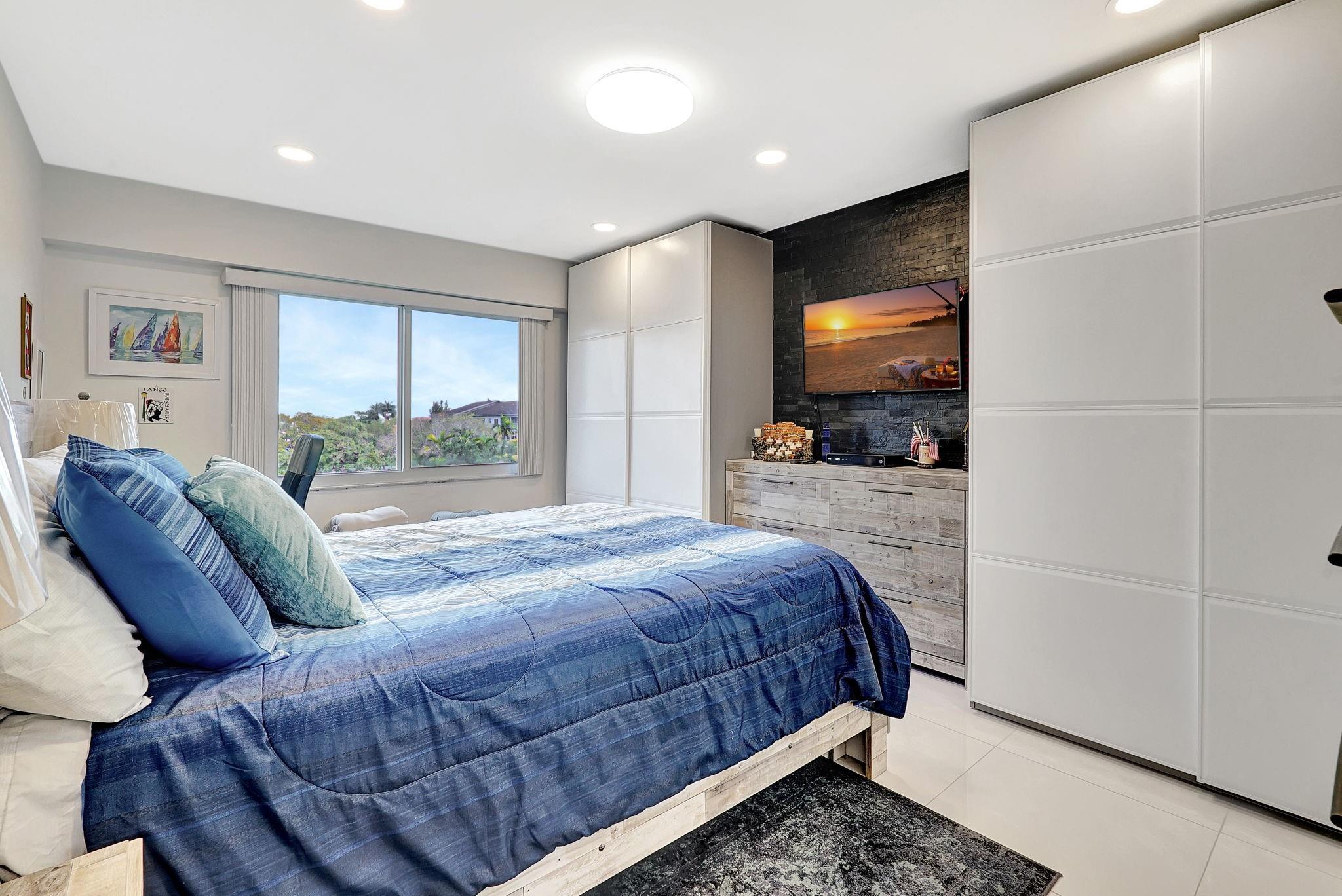 Cambridge IV - Residential