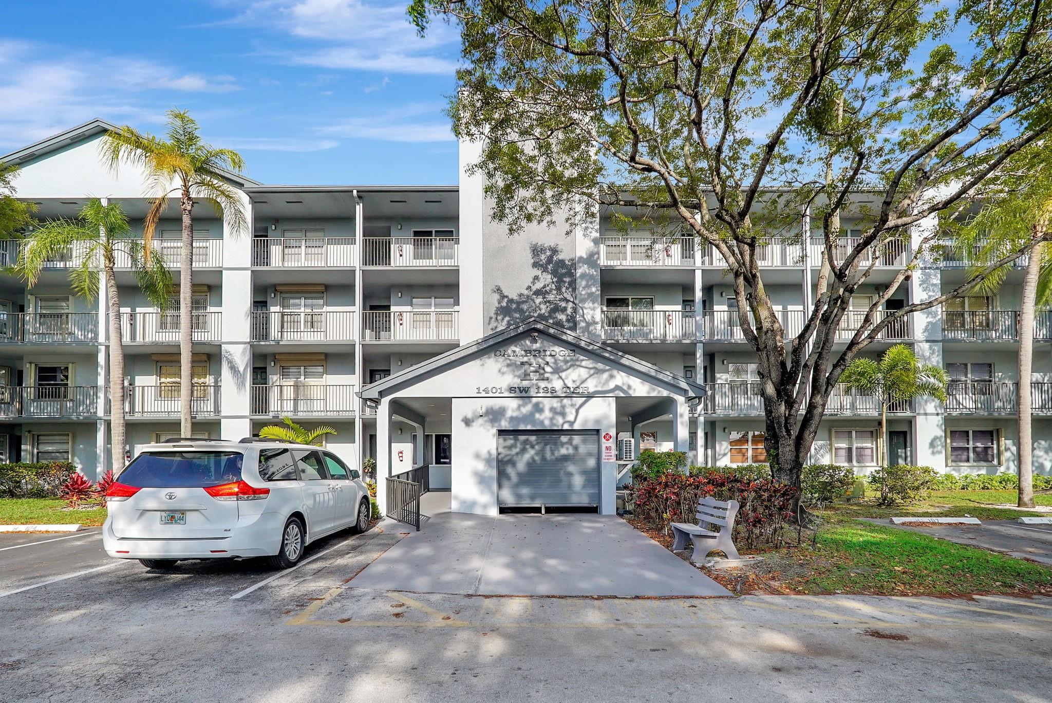 Cambridge IV - Residential