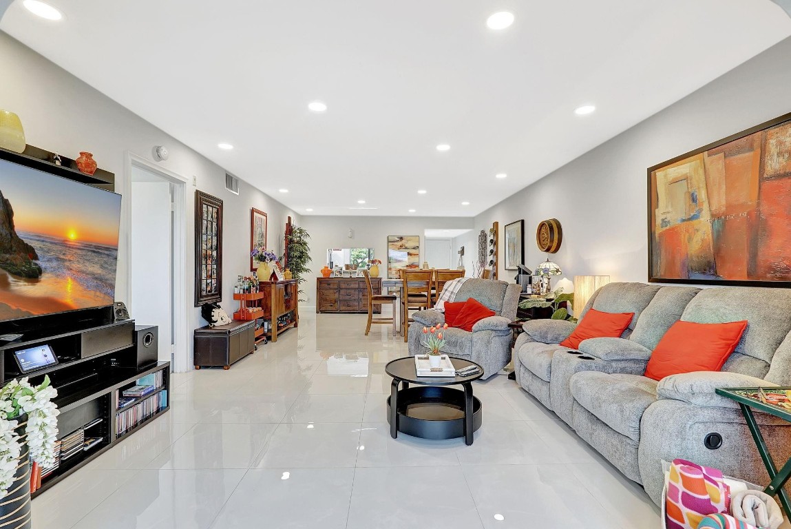 Cambridge IV - Residential