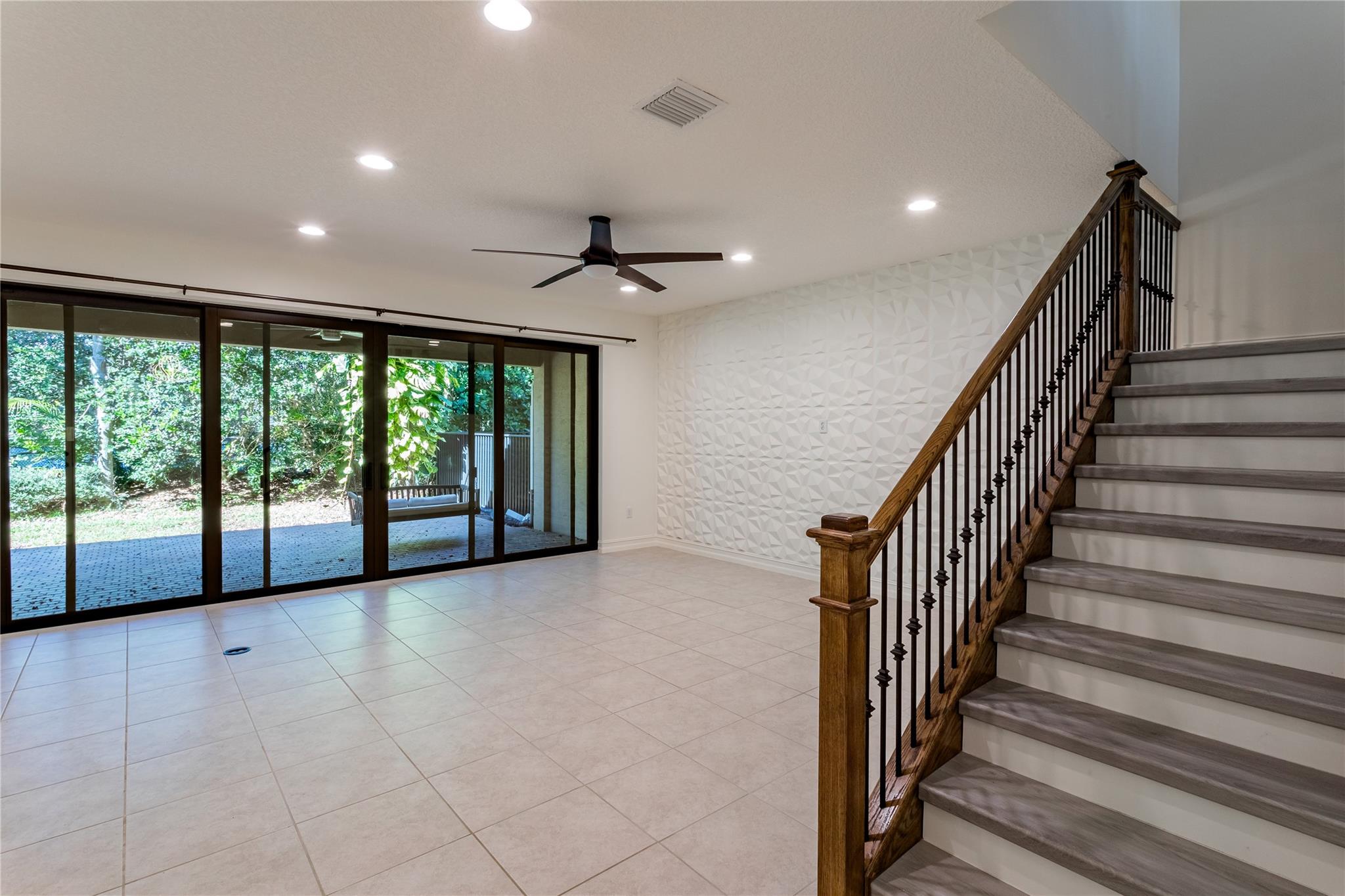 8127 Rainforest Jasper Ln