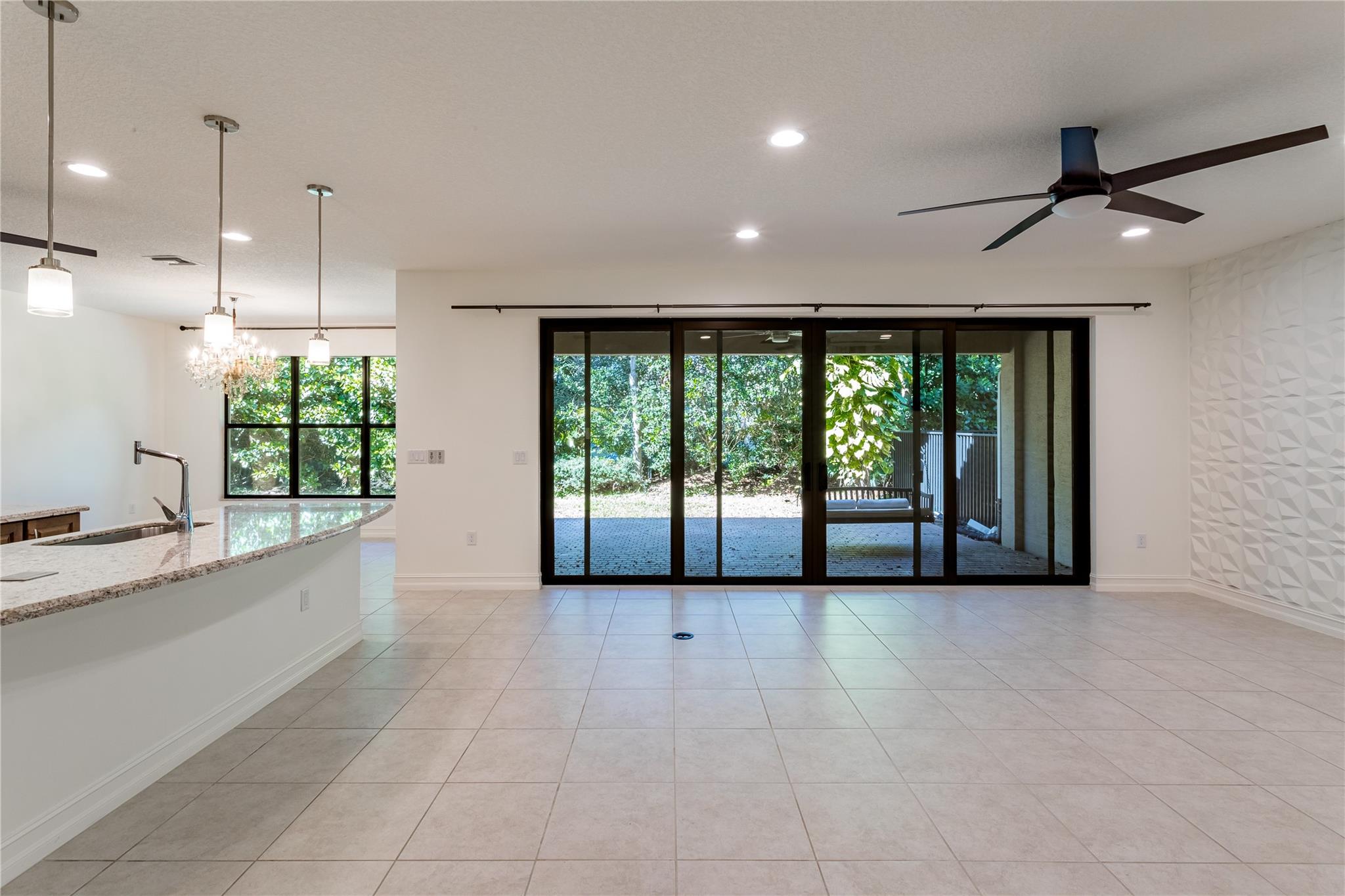 8127 Rainforest Jasper Ln