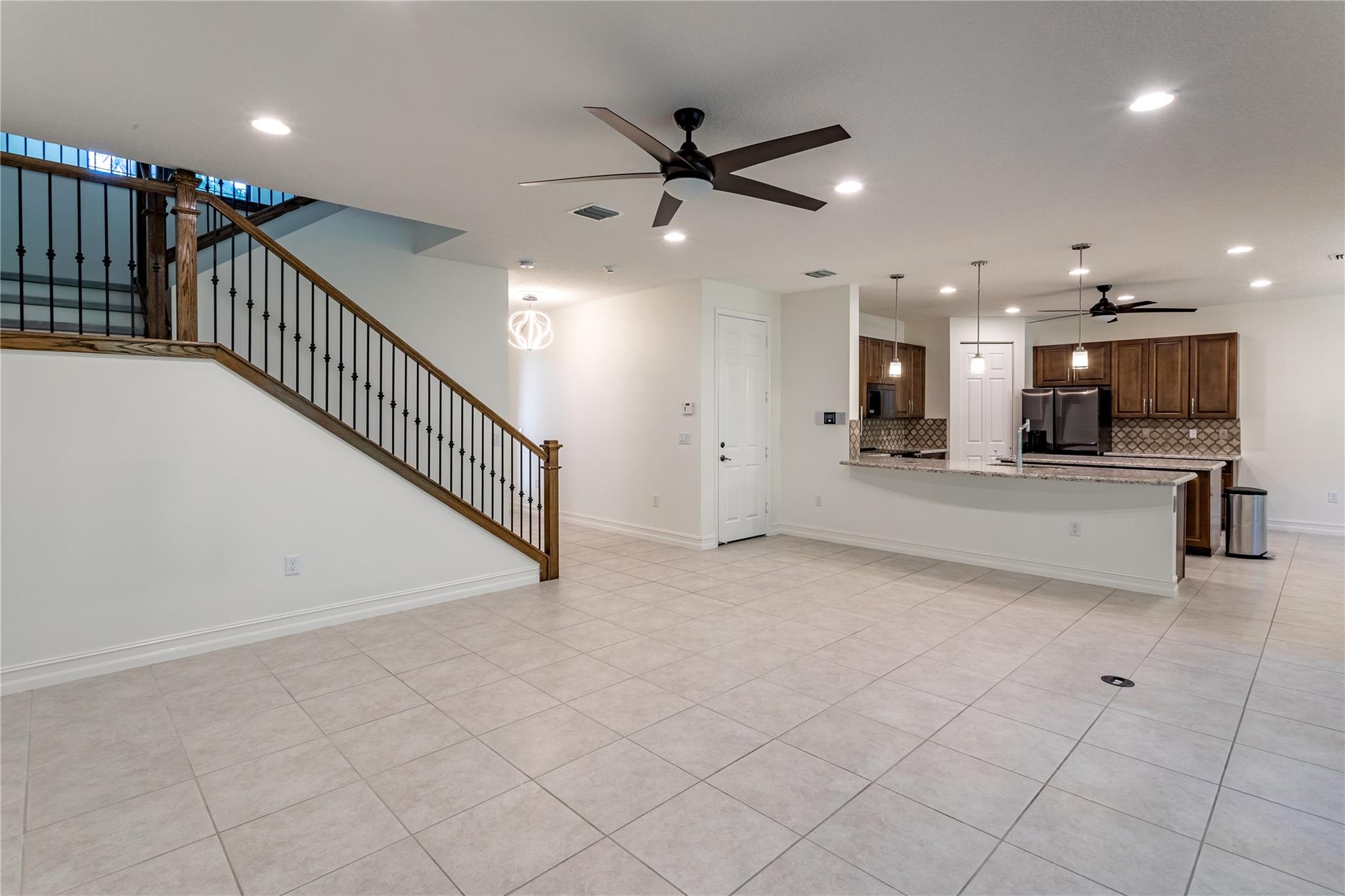 8127 Rainforest Jasper Ln