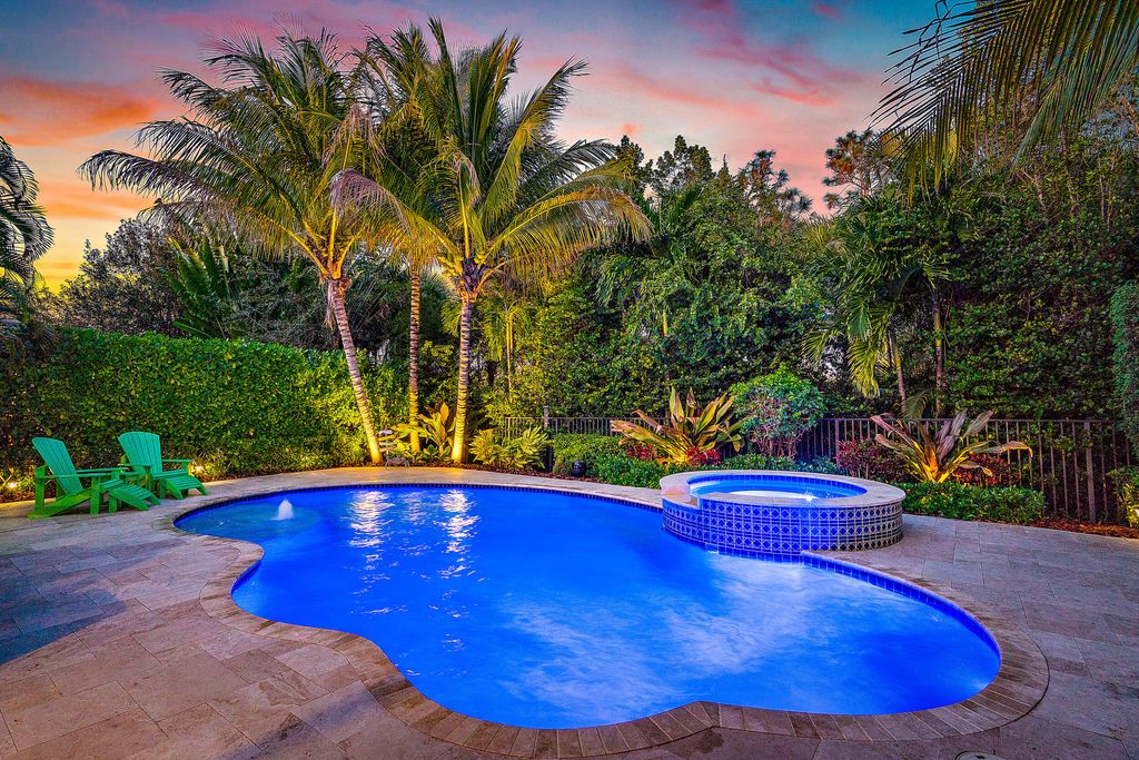 Photo of 6023 SE Crooked Oak Avenue Ave, Hobe Sound, FL 33455 (MLS # R10814368)