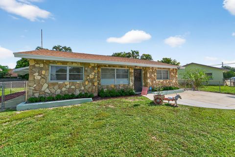 5531 S 35th Court Greenacres FL 33463