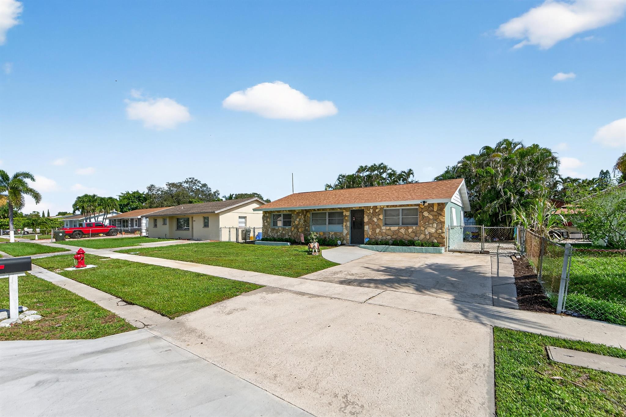 5531 S 35th Court