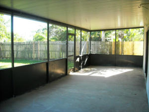 STRAWBERRY LAKES - Residential