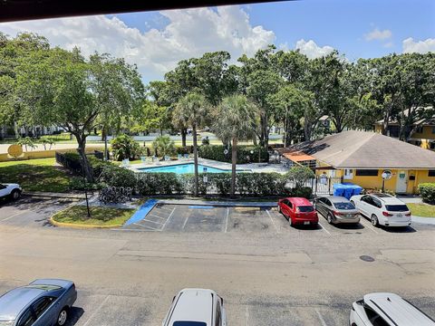 Tiny photo for 3017 N Oakland Forest Drive #308, Oakland Park, FL 33309 (MLS # B26042856)