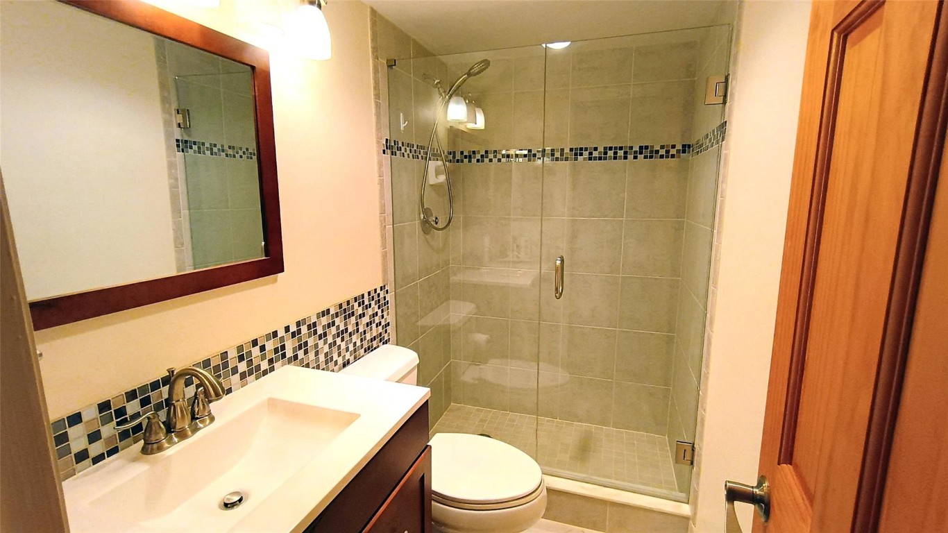 Island Club - Residential