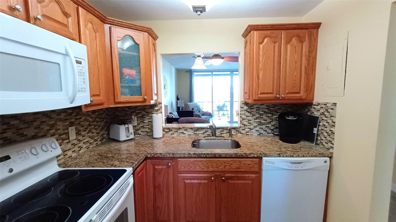 Island Club - Residential