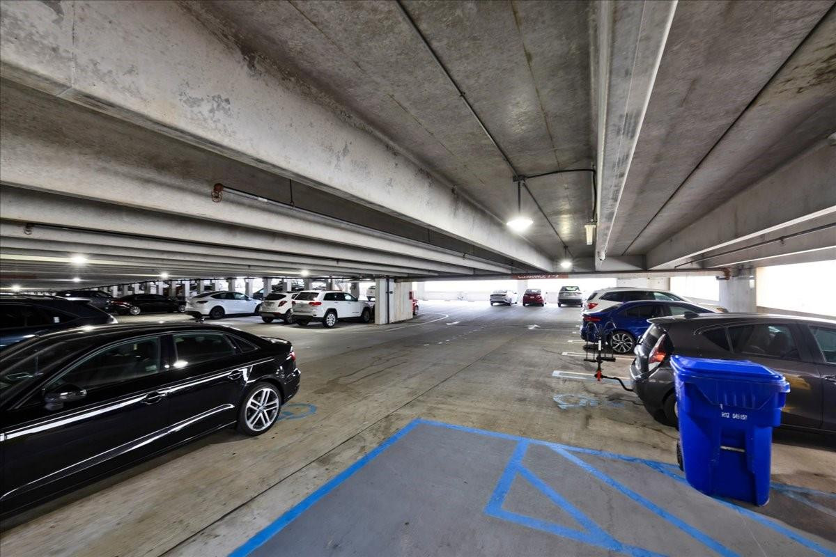 Cityplace Tower Condo - Residential Lease