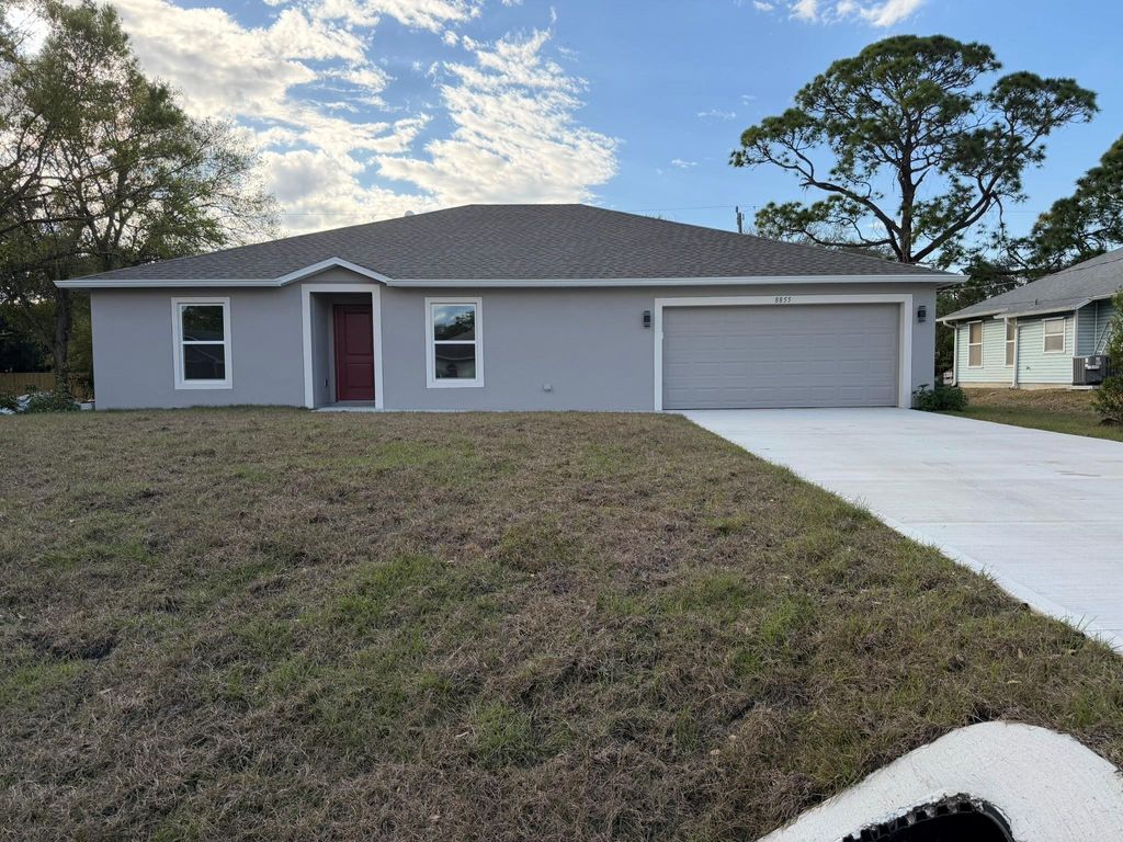 Photo of 8855 101st Avenue, Vero Beach, FL 32967 (MLS # F10549516)