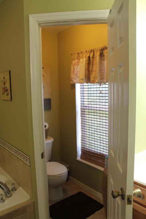 PORT ST LUCIE SECTION 8 - Residential Lease