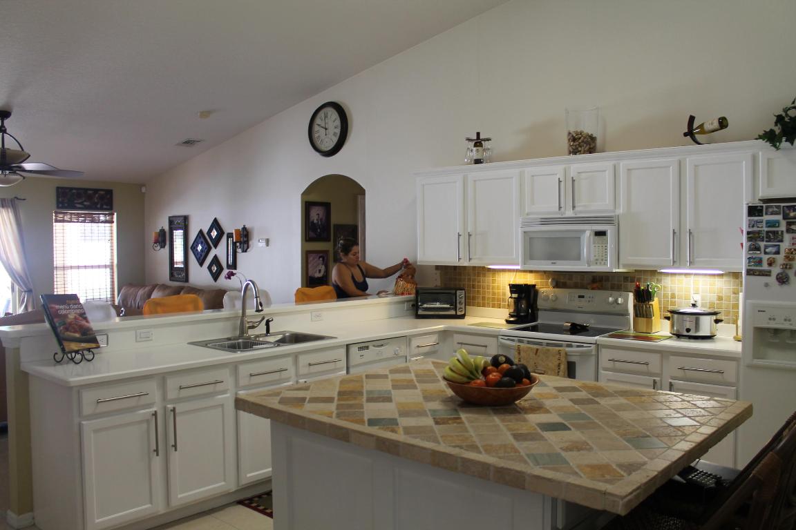 PORT ST LUCIE SECTION 8 - Residential Lease