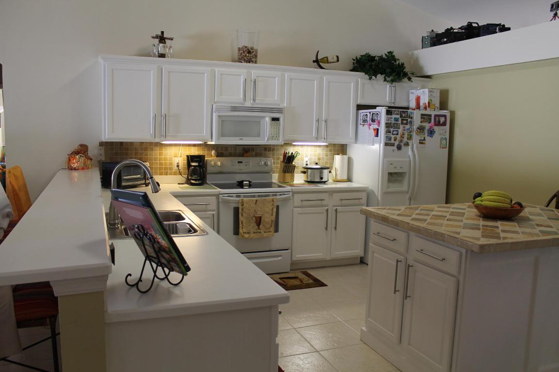 PORT ST LUCIE SECTION 8 - Residential Lease