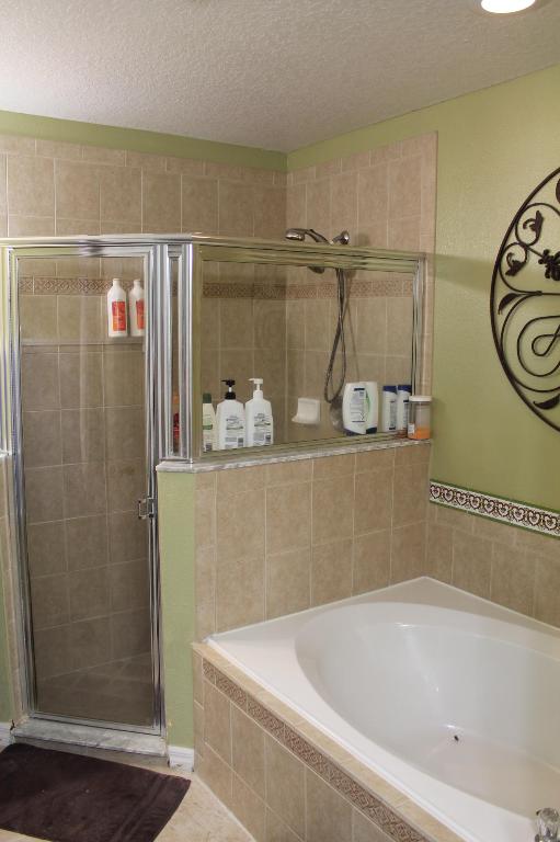 PORT ST LUCIE SECTION 8 - Residential Lease