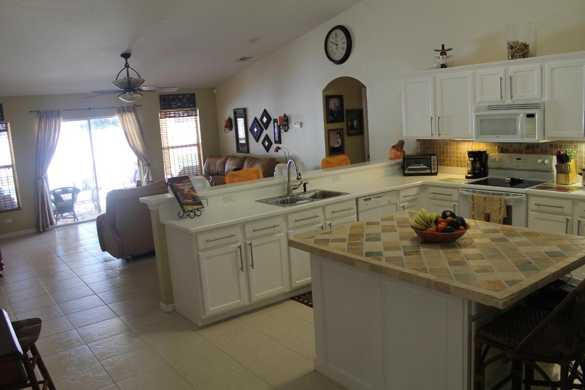 PORT ST LUCIE SECTION 8 - Residential Lease