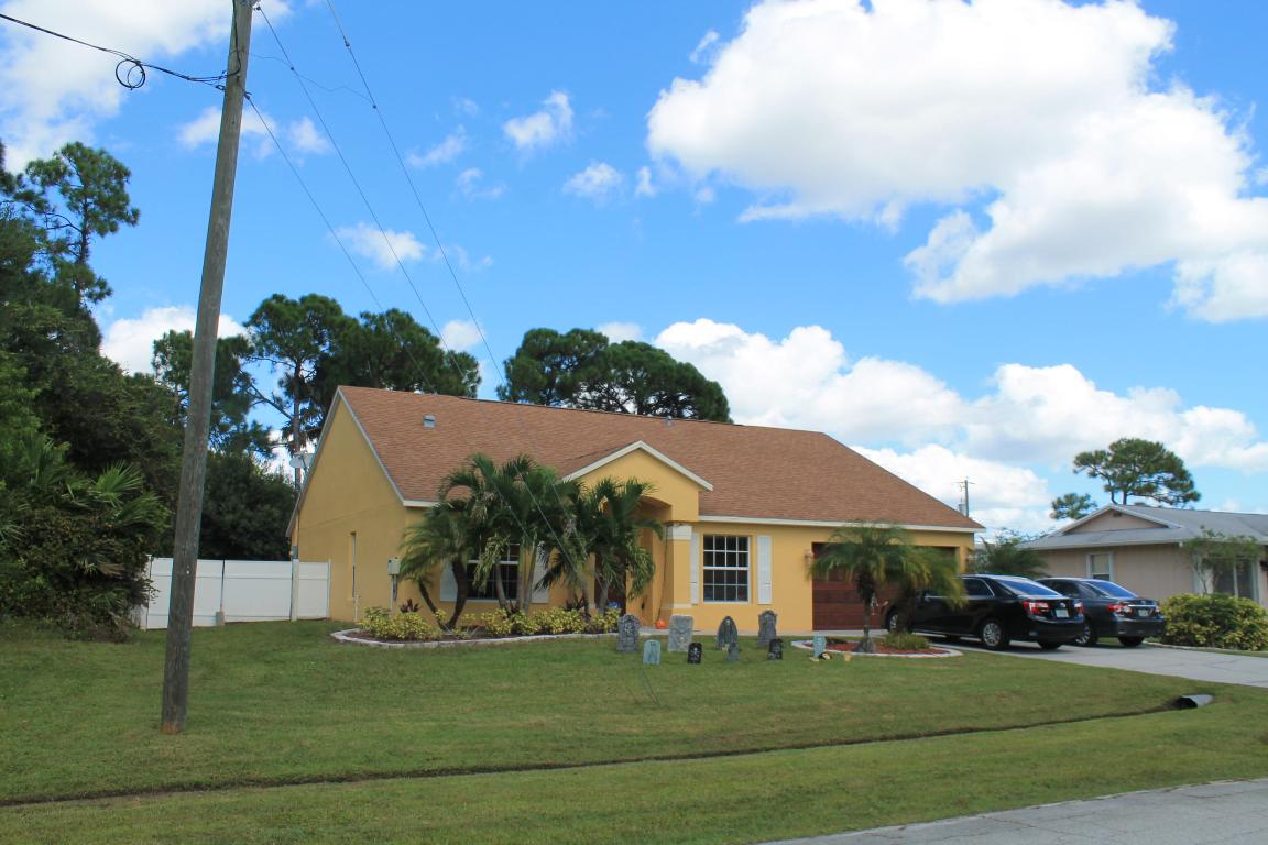 PORT ST LUCIE SECTION 8 - Residential Lease