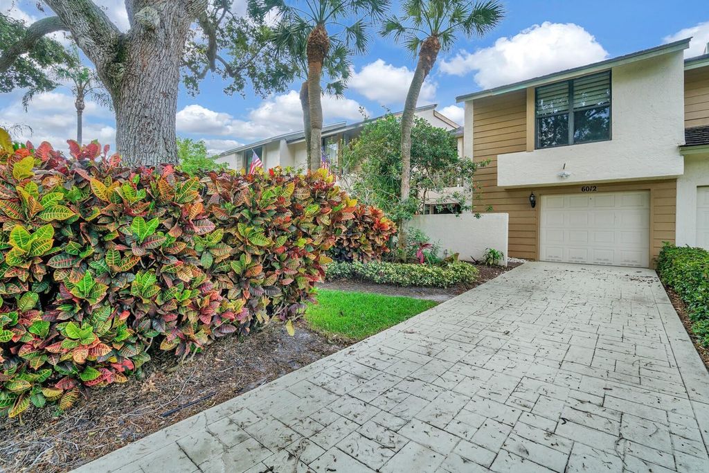 Photo of 6012 Glendale Drive, Boca Raton, FL 33433 (MLS # F10509659)