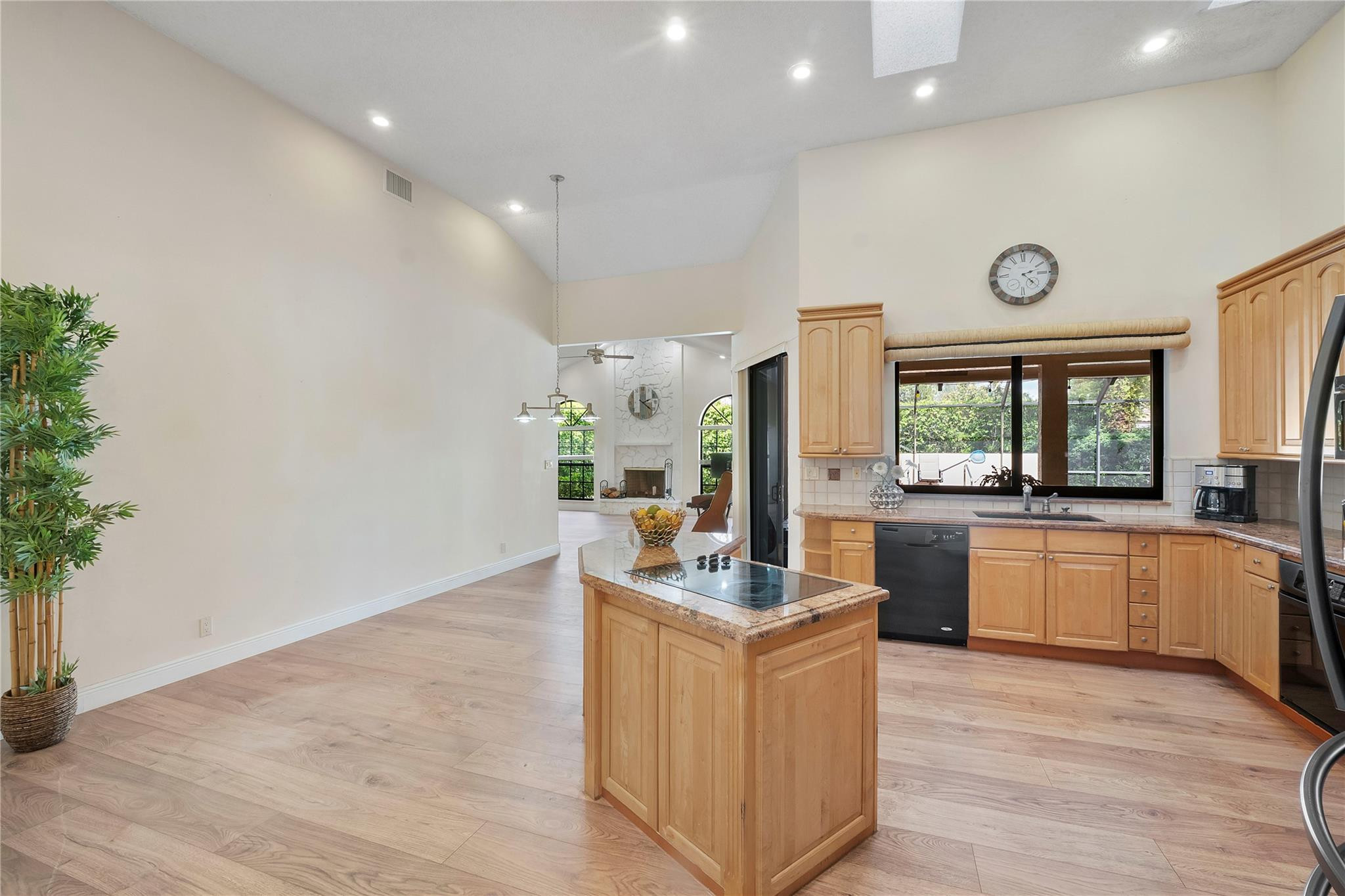 EAGLE TRACE ESTATES - Residential