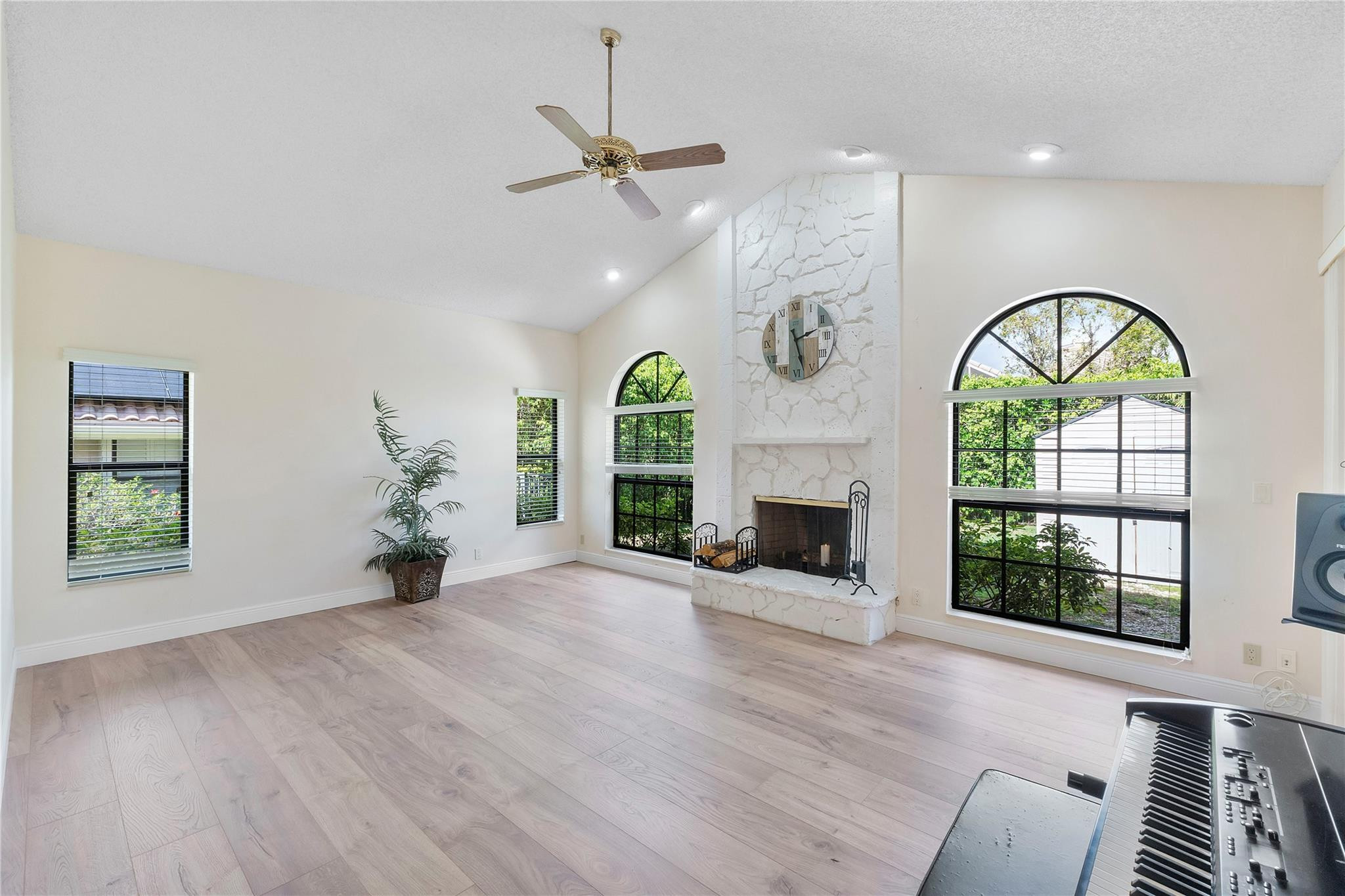 EAGLE TRACE ESTATES - Residential