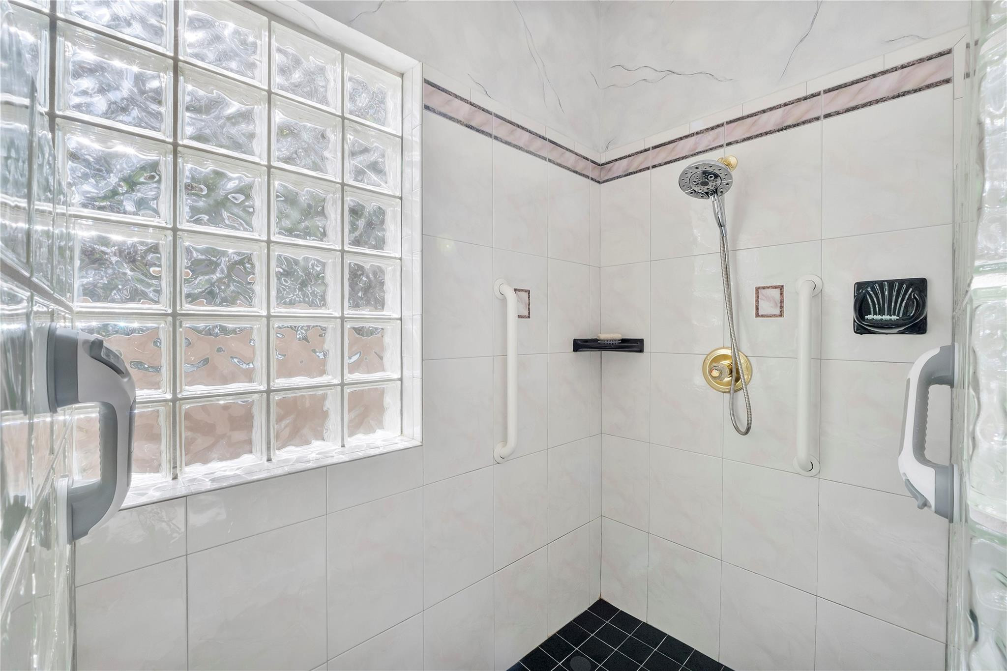 EAGLE TRACE ESTATES - Residential