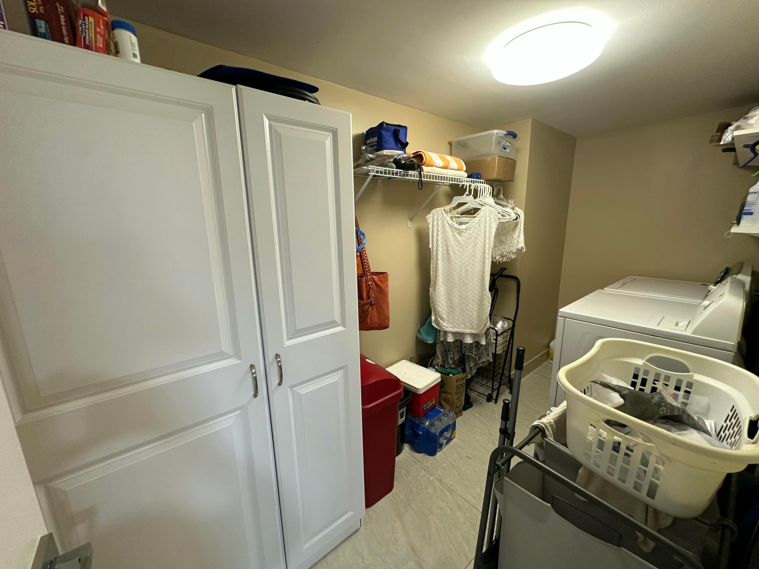 BARRINGTON AT POINCIANA CONDO - Residential