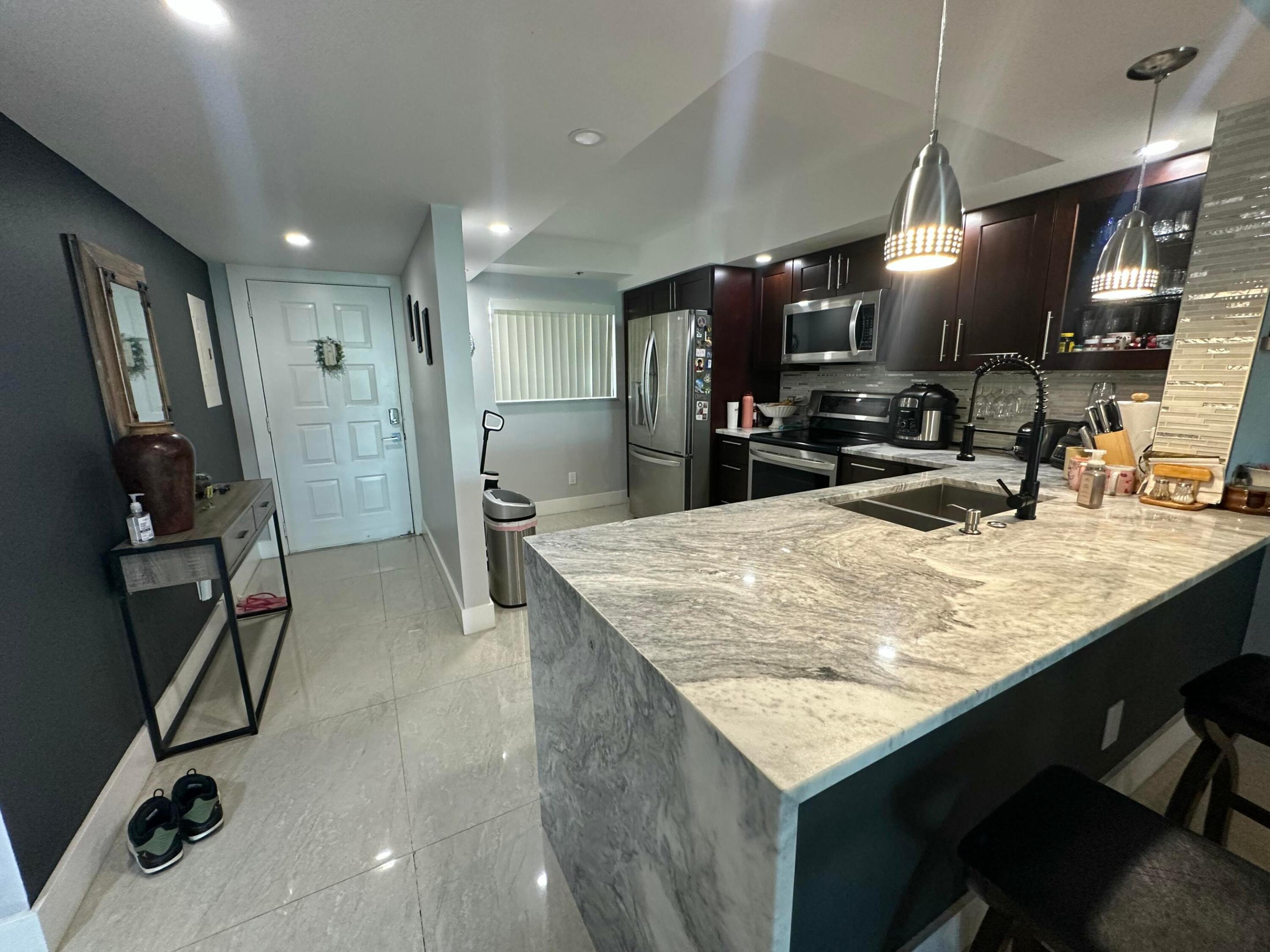 BARRINGTON AT POINCIANA CONDO - Residential