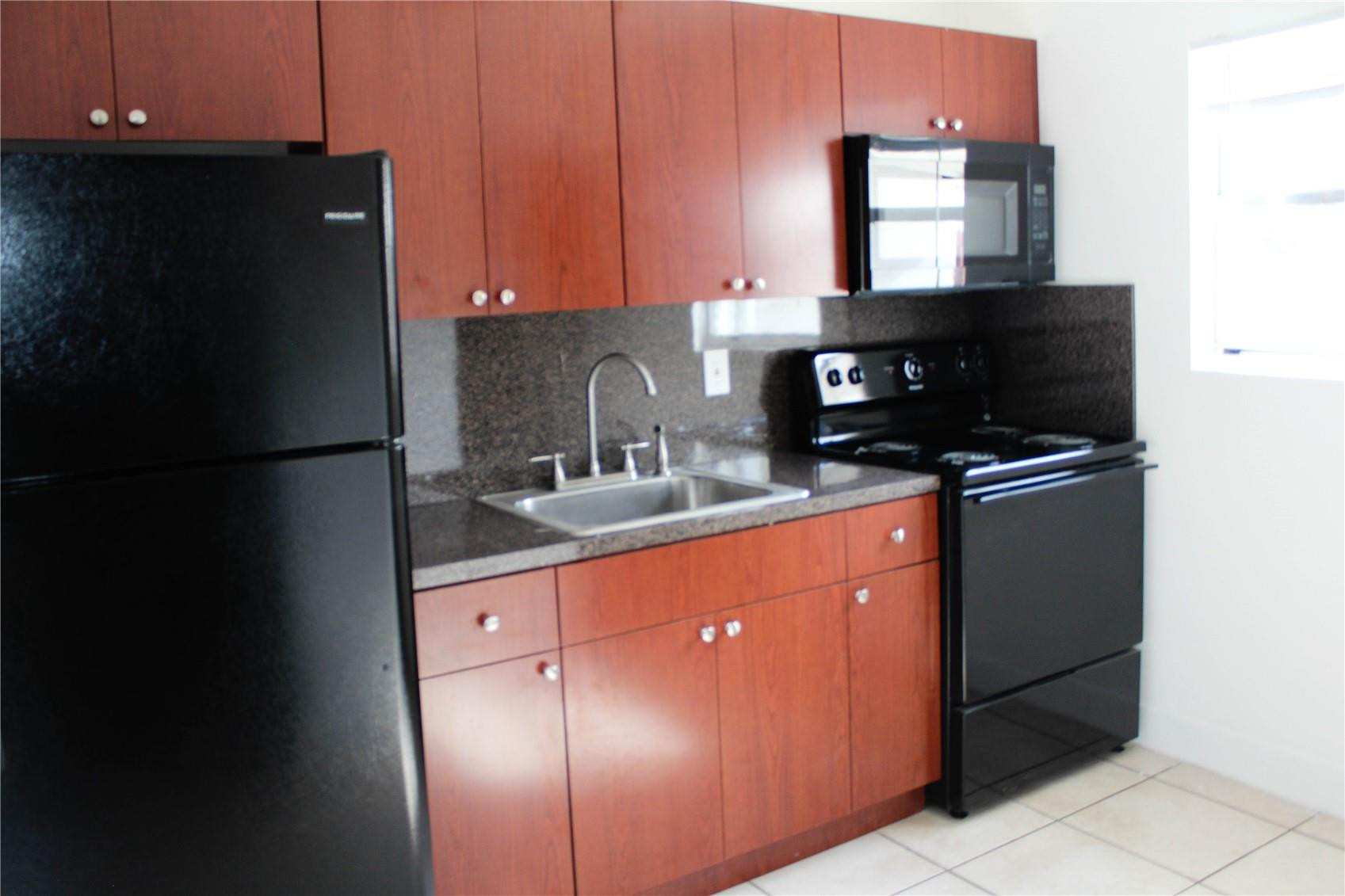 BUCHANAN CENTER - Residential Lease