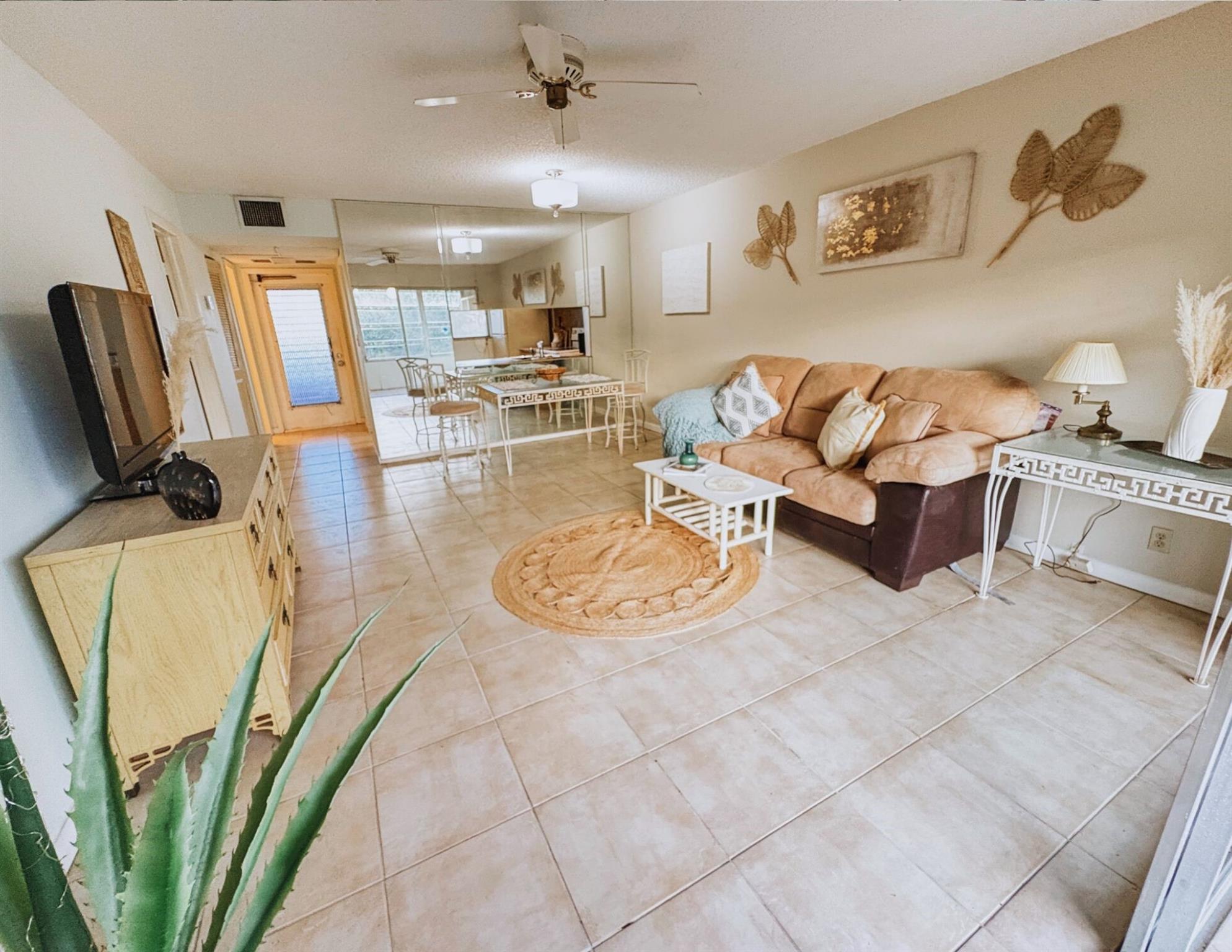 8842 W Mcnab Rd 303