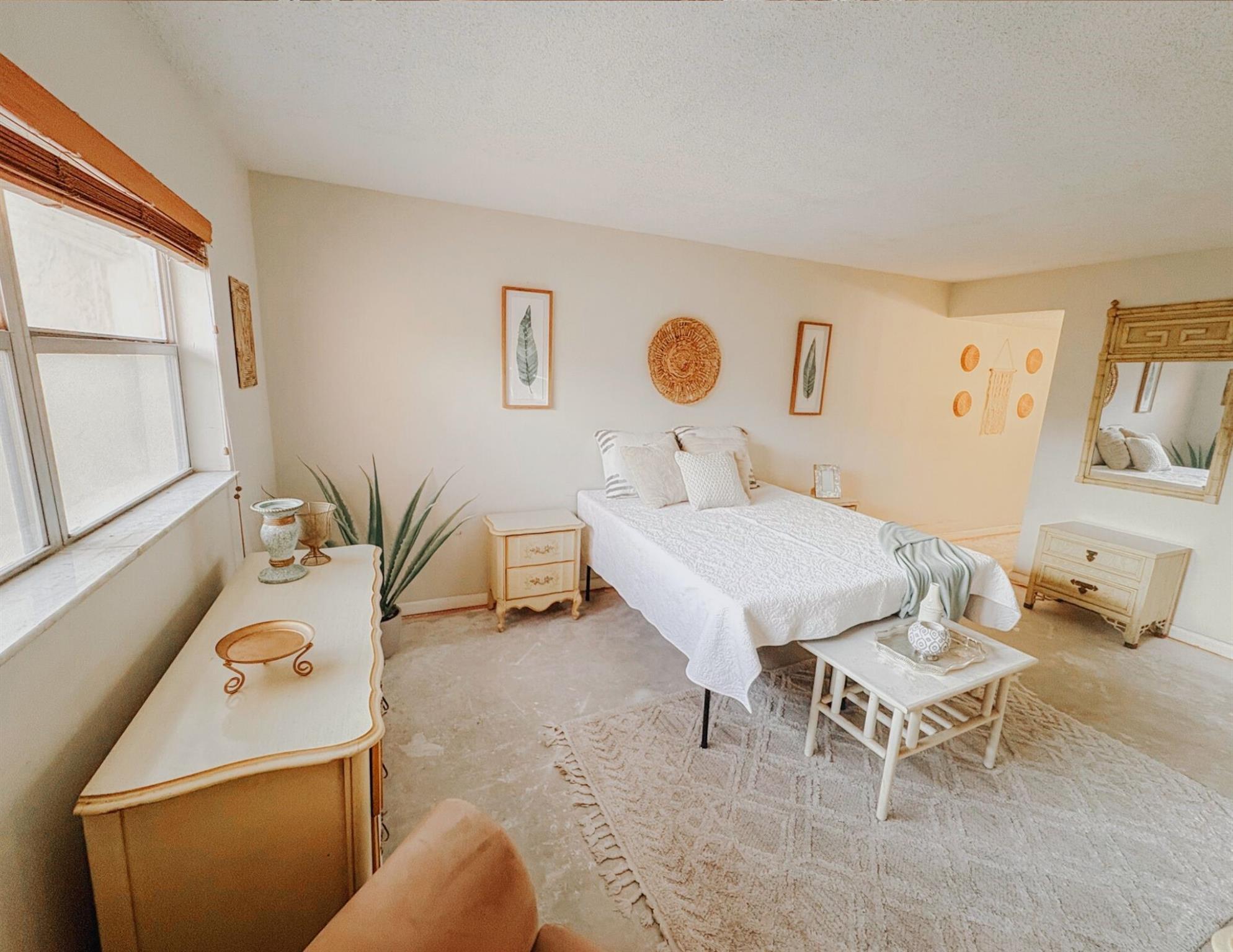8842 W Mcnab Rd 303